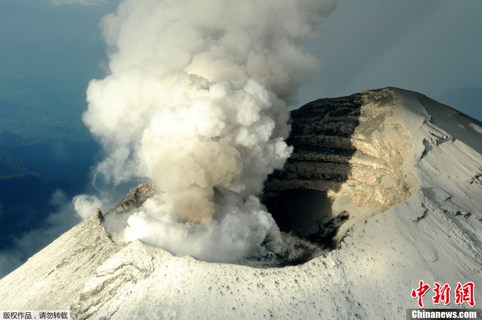 全球关注焦点，最新火山爆发新闻与火山灾害及其影响概述